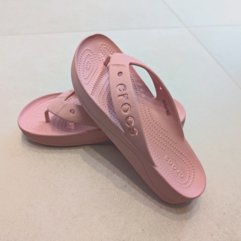 Light pink crocs flip flop